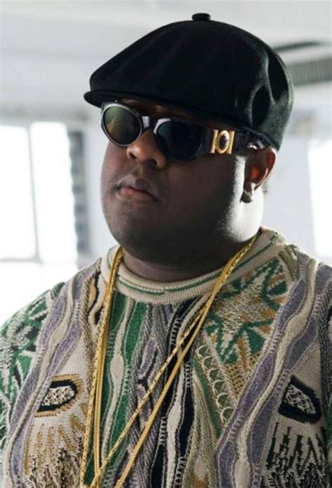 biggie smalls sunglasses versace|biggie smalls no glasses.